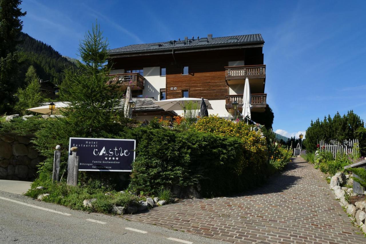 Apartments Castle Goms Bagian luar foto